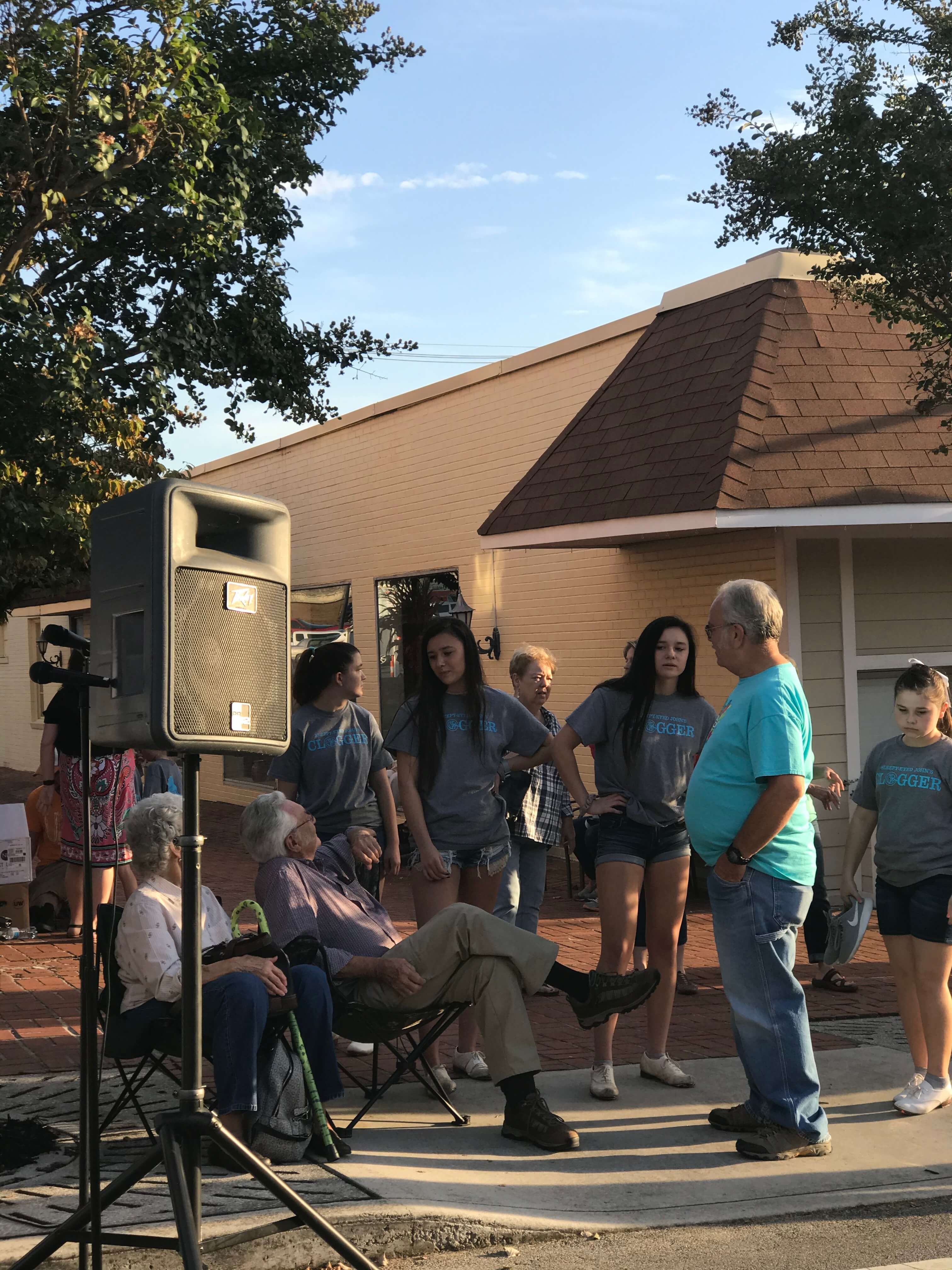 Pictures of the 19th Annual Clinch River Fall Antique Festival